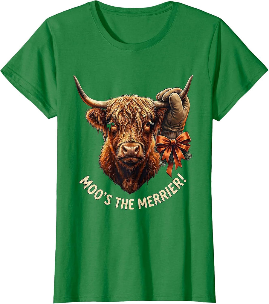 Women's Moo's The Merrier Highland Cow Funny Seasonal Holiday Humor T-Shirt - Kelly Green